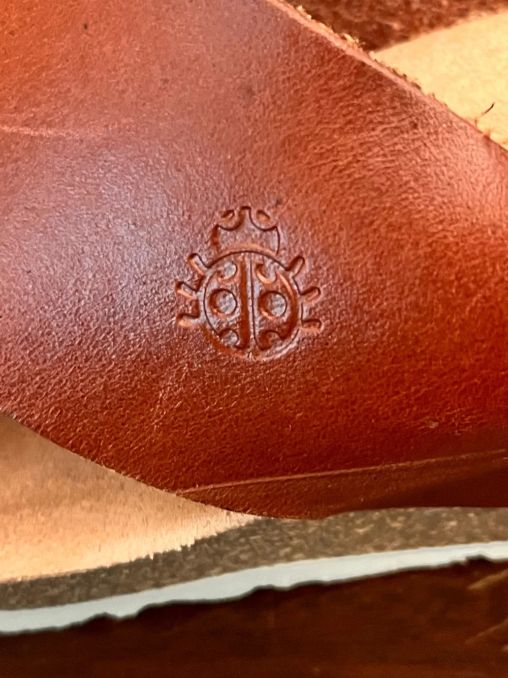 YOKONO Leather Cross-Strap Slide Sandals Size 9 EUC Cognac Color Summer Perfect